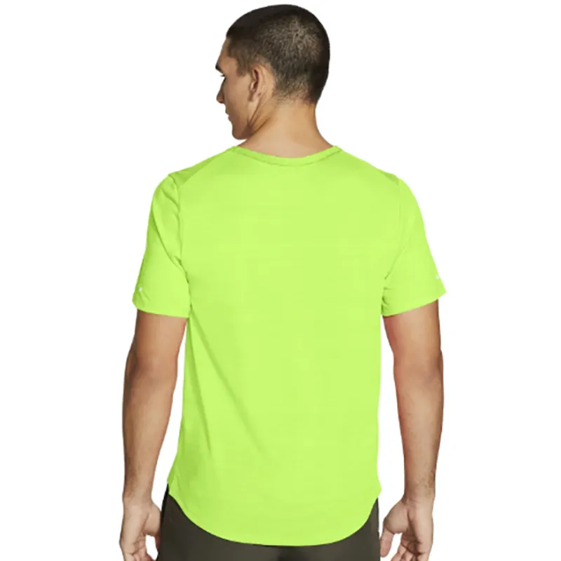 Nike Men's Dri-FIT Miler Top Green-3